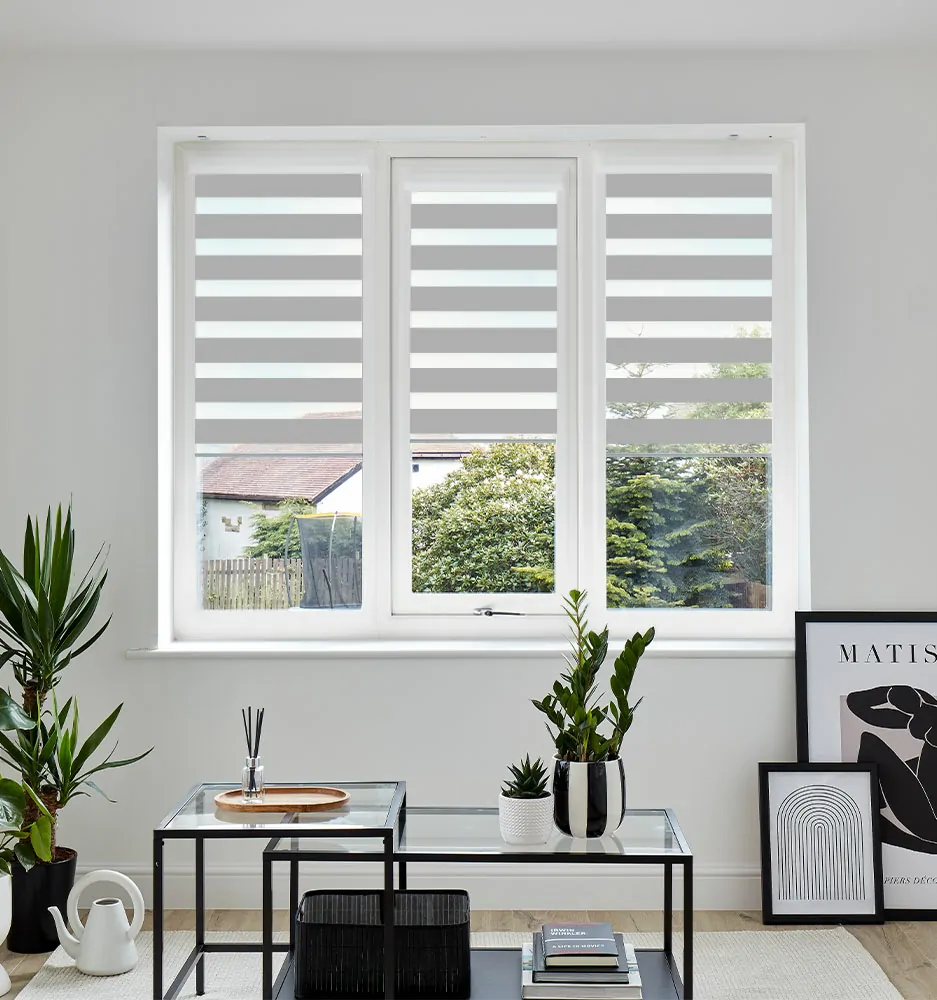VIS PF FERRARA GUNMETAL WINDOW VIS PF FERRARA GUNMETAL WINDOW