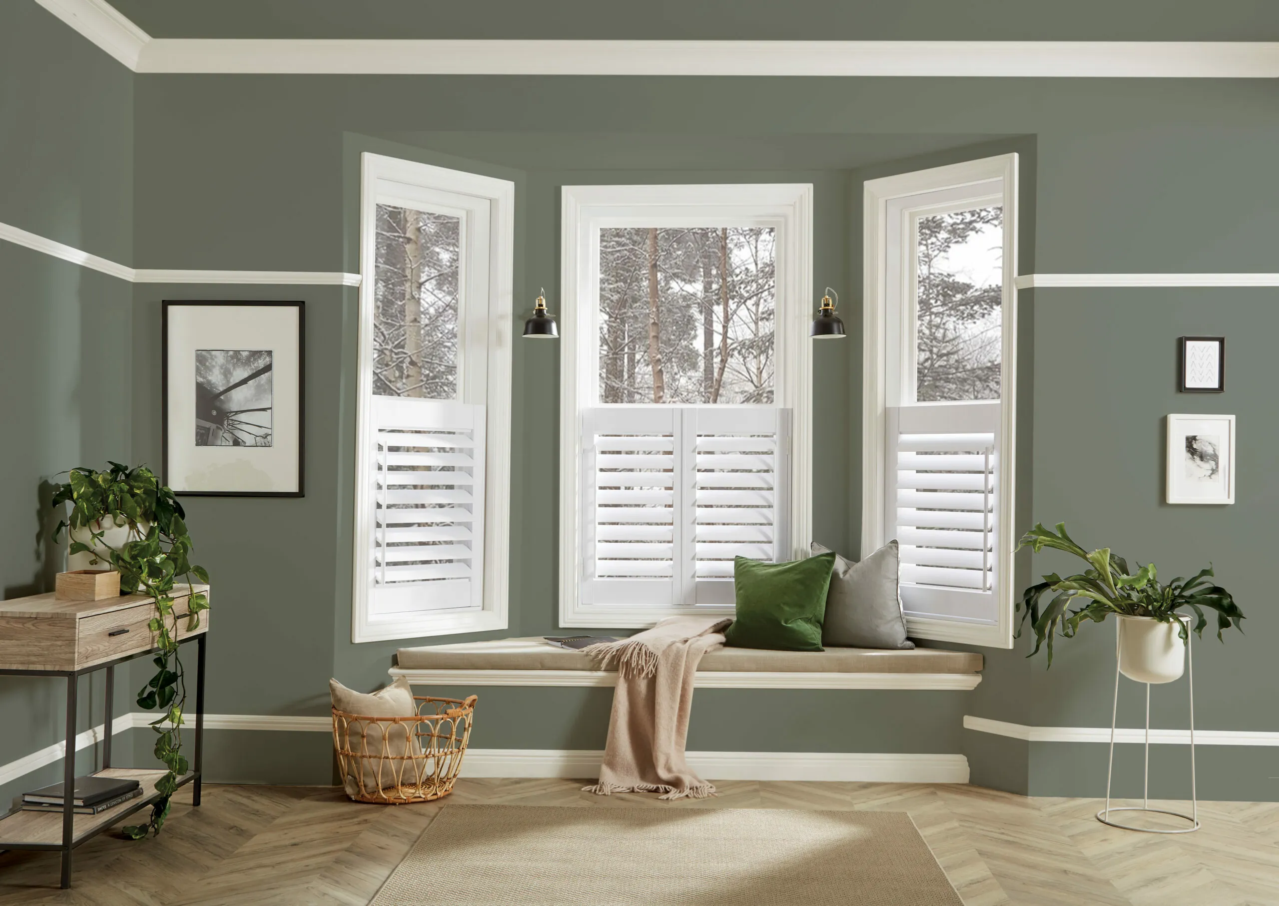 LL 2019 Shutters Arctic 89mm Moda L Frame Cafe Bay Window Seat Main Open Green scaled 1